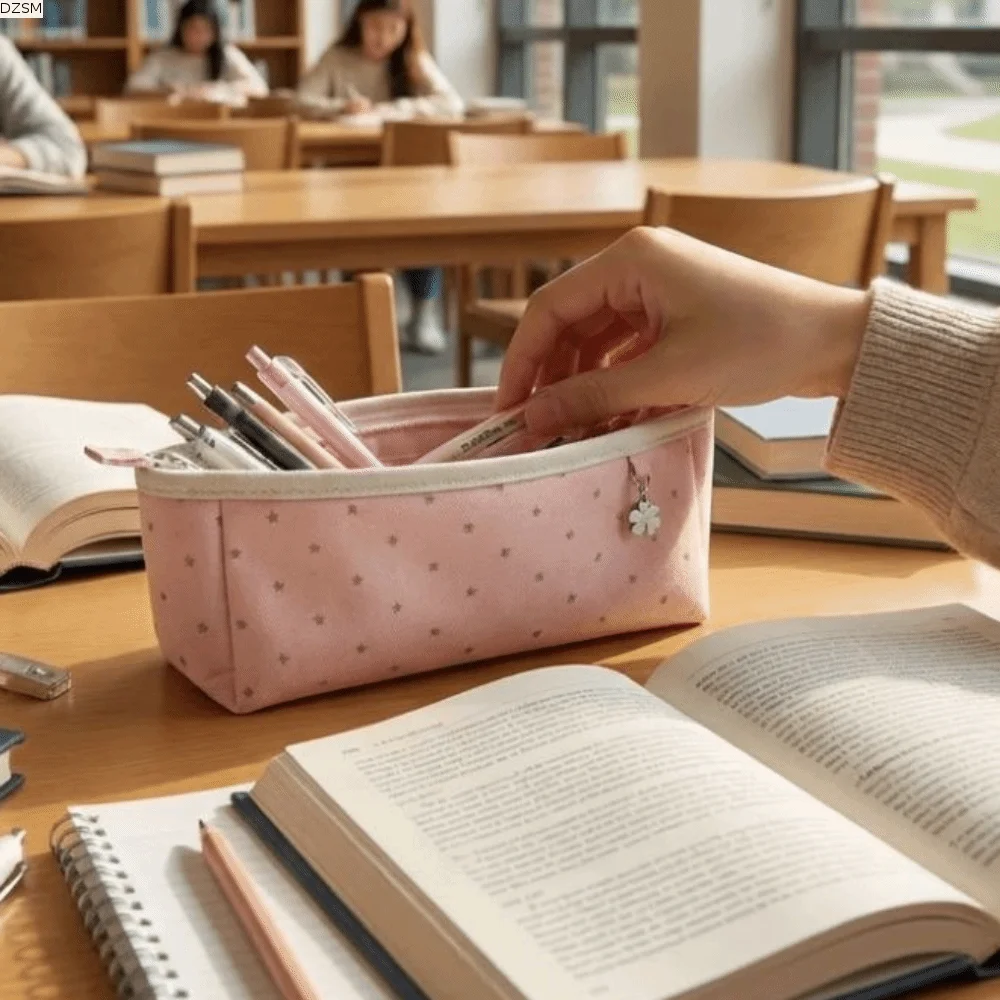 Cute Large Capacity Star Pattern Pencil Case Multi-functional Lightweight Portable Pencil Pouch Zipper Pencil Bag Back To School