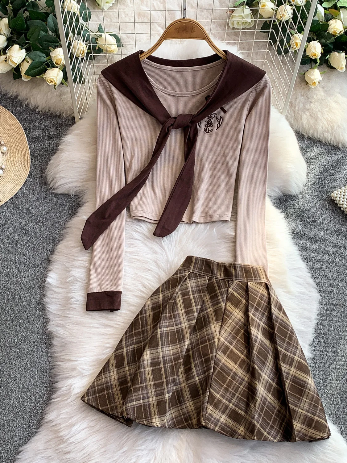 

Sweet Contrasting Color Embroidered Knitted round Neck Top And High Waist Plaid Slimming Pleated Short Skirt Two Piece Set