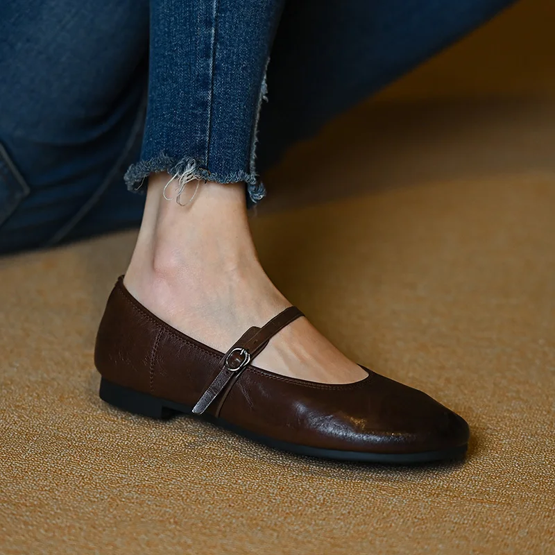 

2025 New Spring Women Flats Round Toe Women Shoes Fashion Flat Heels Mary Janes Ladies Shoes Genuine Leather Retro Brown Shoes