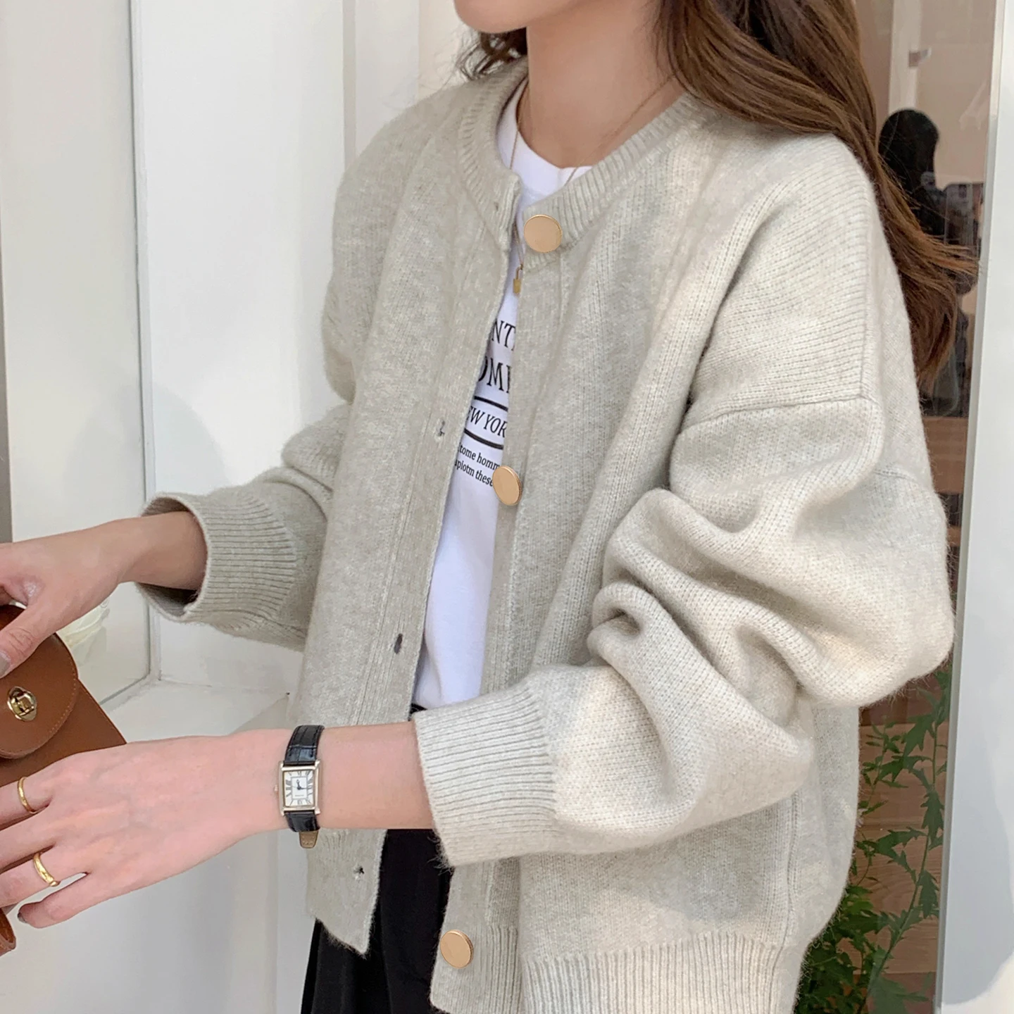 

Classical Solid Color O-neck Knitwear For Women Casual Loose Long Sleeve Sweater 2025 Autumn Fashion Button Knitted Cardigans