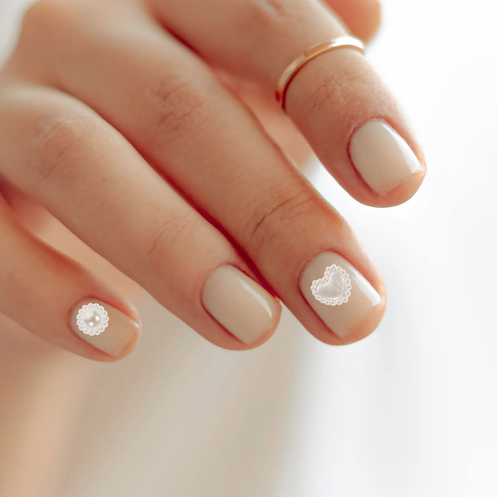 

Pearl Charms Small Decorations for Women Girls Fake Nails Elegant Manicure Gems Diy Nail Art Accessories Cute for salon