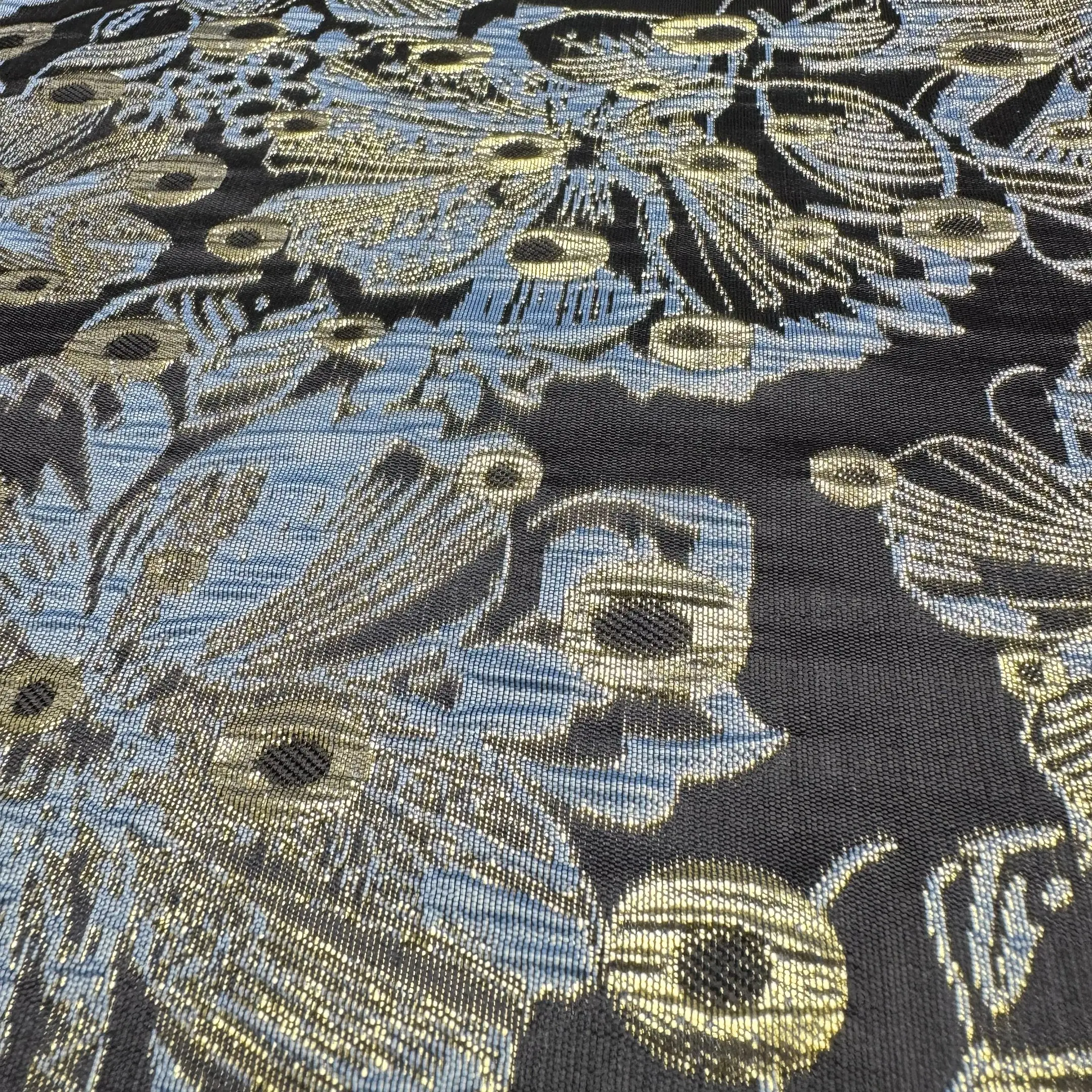 Dubai High Qulity Brocade Jacquard Fabric Lace Reflief Jacquard Dahlia Patterns for Interior Accents, and Decorative Curtains