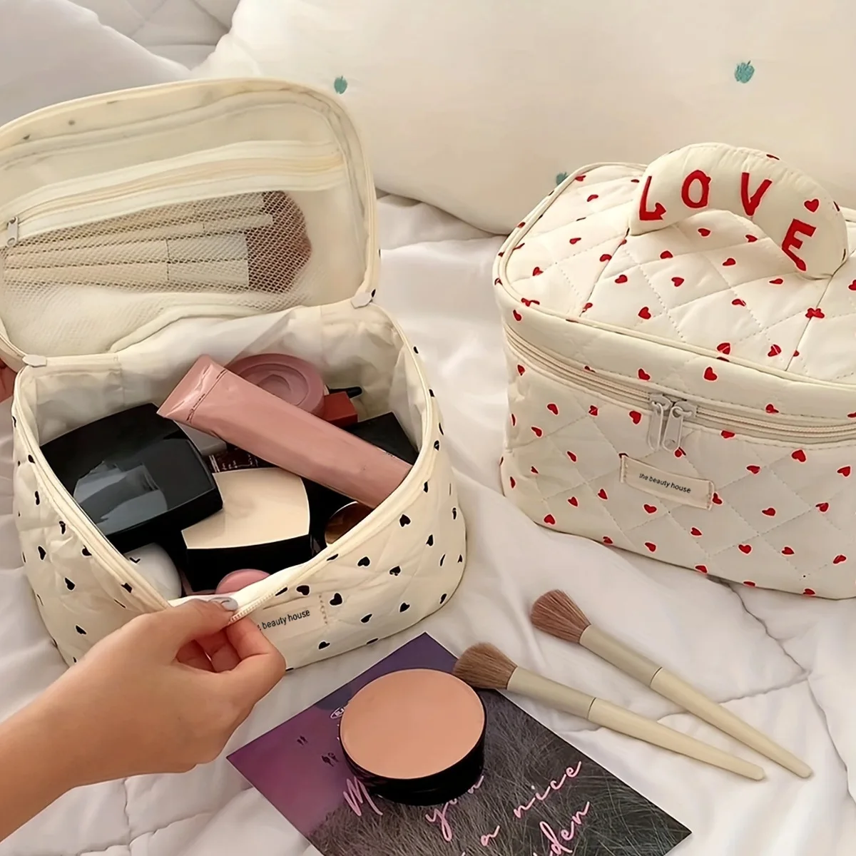 Women's Cosmetic Bag Love Makeup Bag Handbag Toiletry Bag Storage Bag  Travel Bags Neceser Grande Fashion Travel Toiletry Bag