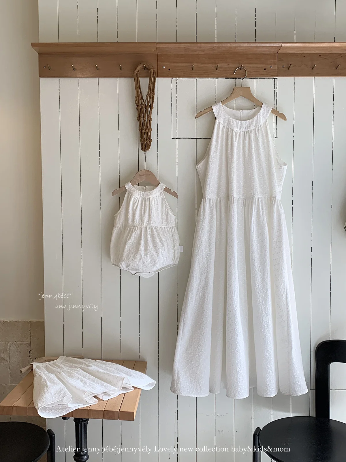 

Summer Family Matching Mother Daughter Sleeveless Floral Dress Baby Girl Solid Bodysuit Birthday Dress