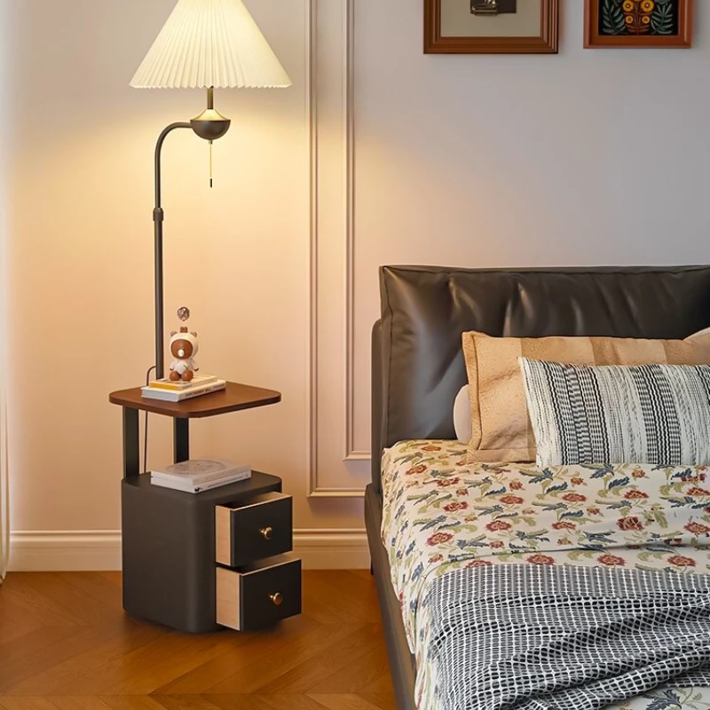 

Second-hand bedroom bedside table floor lamp living room sofa next to high-end artistic atmosphere table lamp