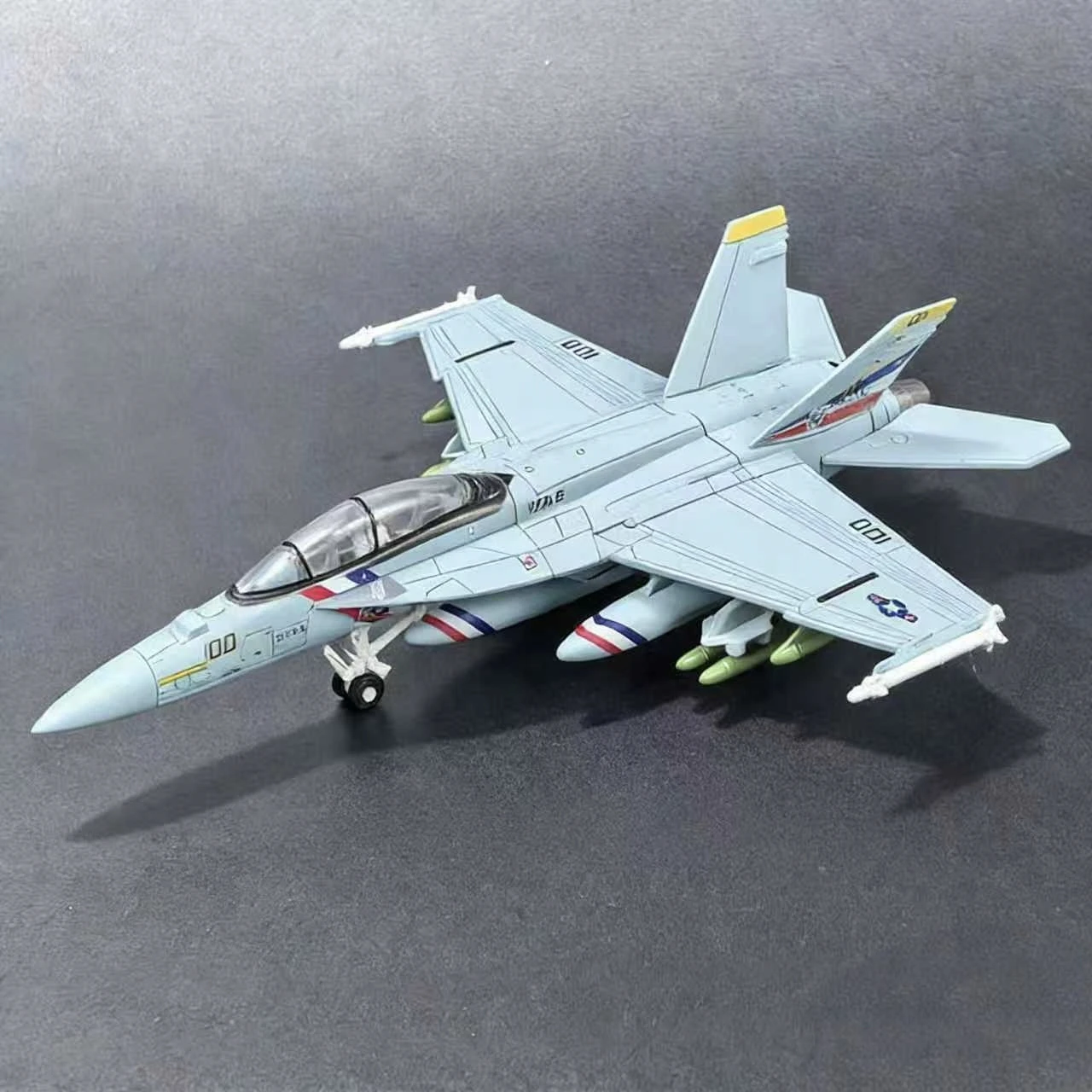 Neues 1:72 Maßstab Hochdetailliertes Modell der französischen Marine Dassault Rafale M Kampfjet aus Kunststoff für Sammler und Ausstellungszwecke – Detail 18