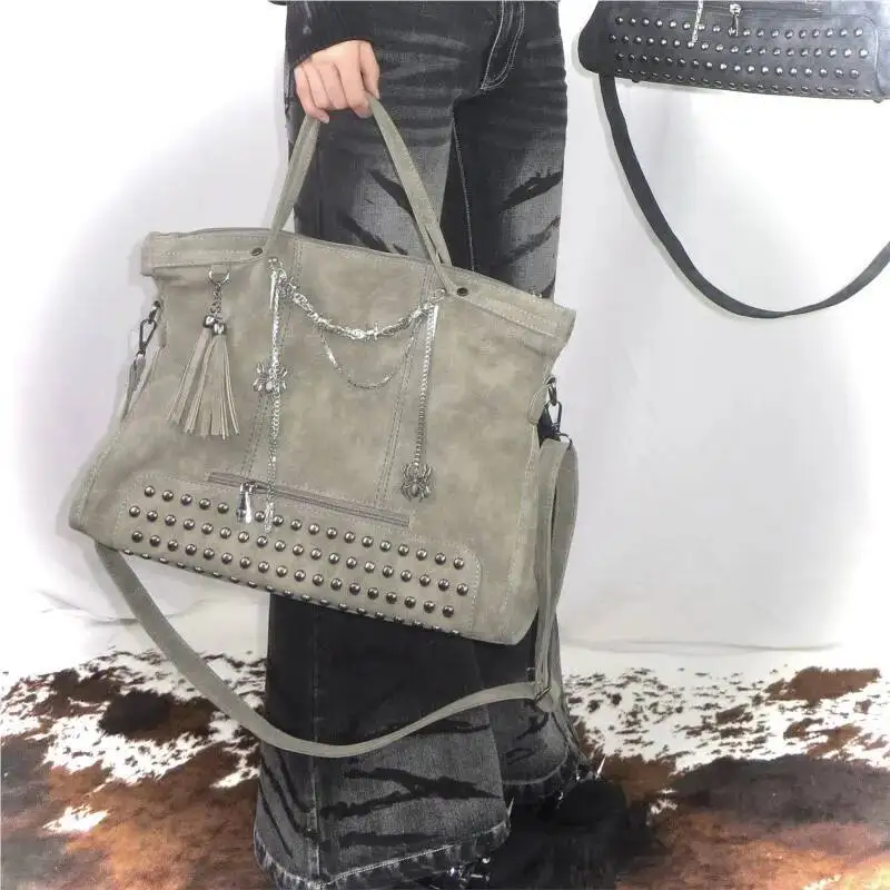 

Bloom Punk Rivet Grey Crossbody Women Subculture Chain Large Capacity Tote Bag Handbag Ladies Retro Y2k Bags Сумка Женская