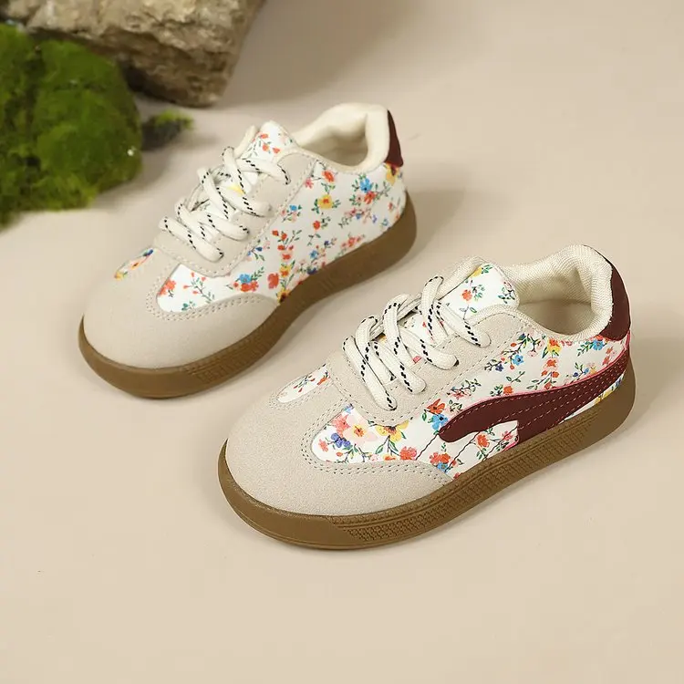 New Cute Floral Lace Casual Sneakers Women White Lace Up Flat Shoes Sweet Style Breathable Comfortable Student Vulcanized Shoes
