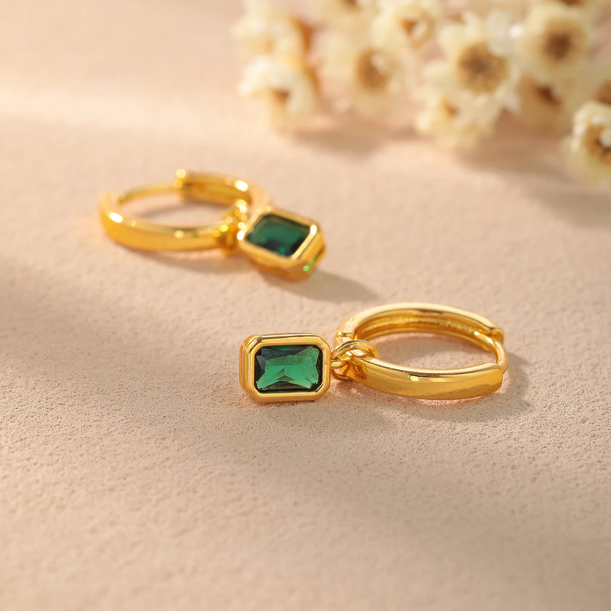 Vintage Tassels Multicolor Rectangle Emerald Zircon Gold Color Round Open Hoop Earrings for Women Girls Fashion Jewelry Gifts
