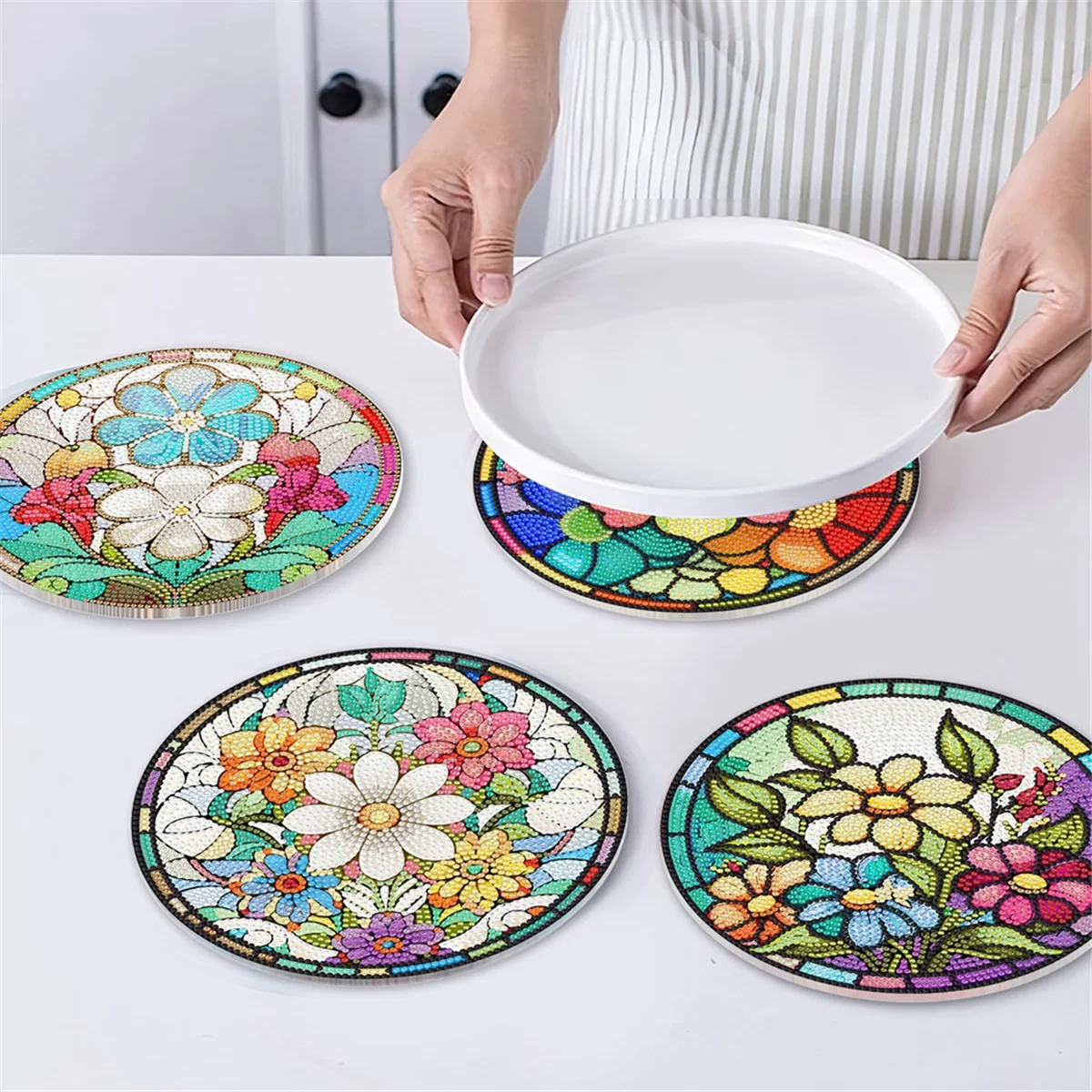 Neue 4 Stücke DIY Diamant Kunst Malerei Tischset Runde Rutschfeste Acryl Tischsets für Tischdekoration B