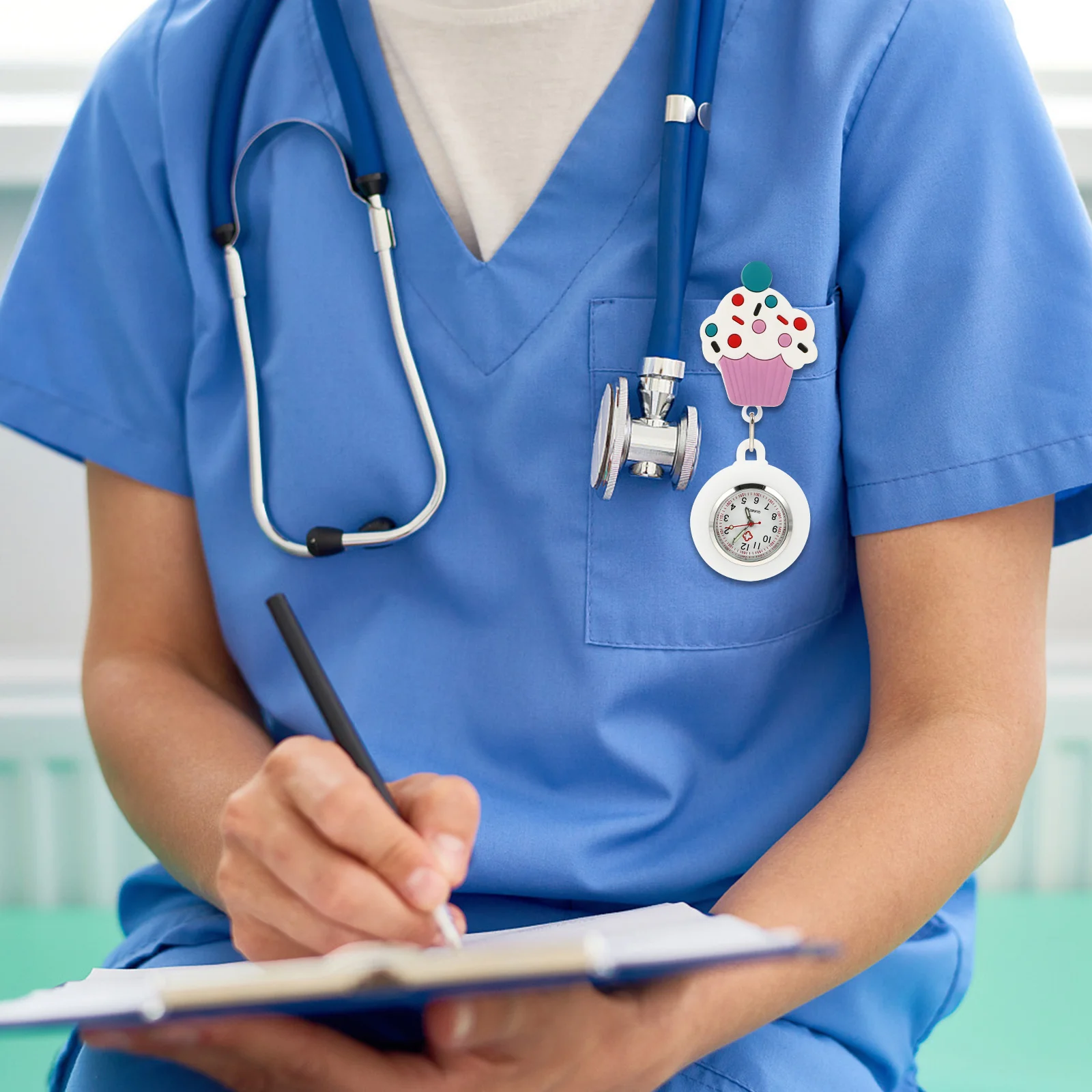 ساعة جيب للممرضات من السيليكون الناعم، تصميم بمشبك قابل للسحب لطلاب الموظفين الطبيين، ساعة متينة لطية صدر السترة، ساعة للرضاعة #1