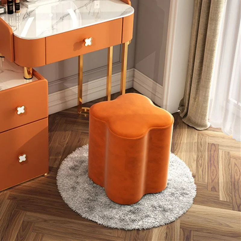 Makeup Stool Household Dresser Stool Modern Living Room Luxury Vanity Chair Simple Creative Nail Stools Ottomans Bench Furniture