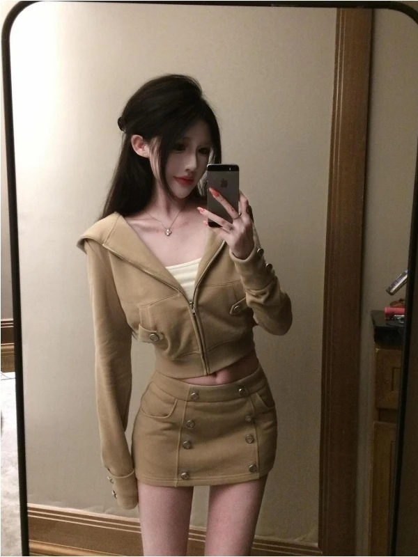 

Faionable Spring Collection Korean Sle Sweet Hoodie Jaet Double Button High Waist Skirt Two Piece Set for Women