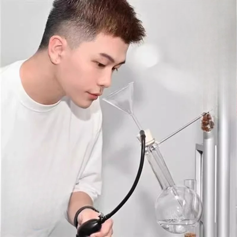 

Funnel smeller Flat bottom round bottom flask Upper wall bracket Coffee perfume essential oil Baijiu smeller device
