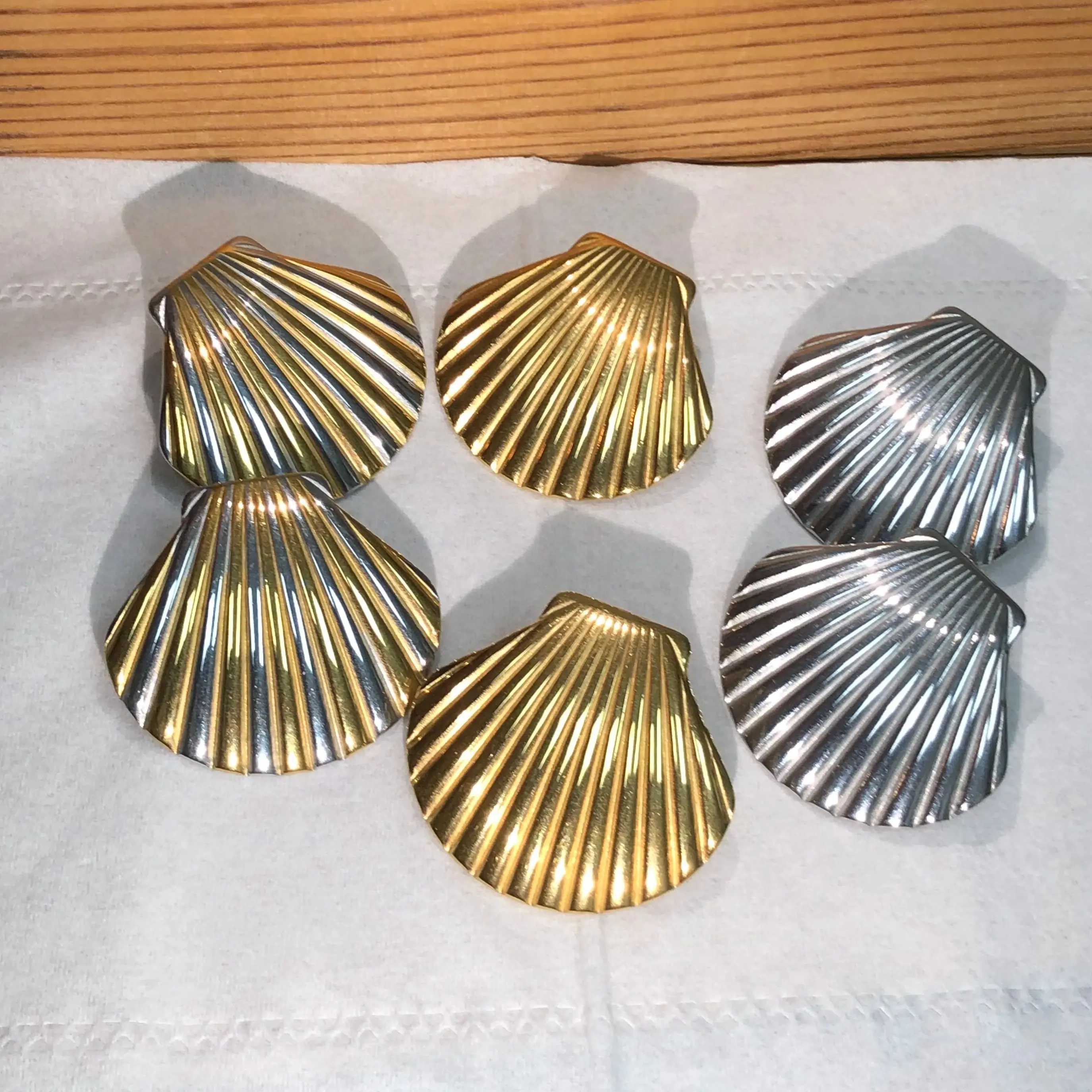 LUXUKISSKIDS Texture Gold Plated Ins Fashion Shell Stud Earrings Surgical Steel Large Chunky Girls Y2K серьги Jewelry Woma