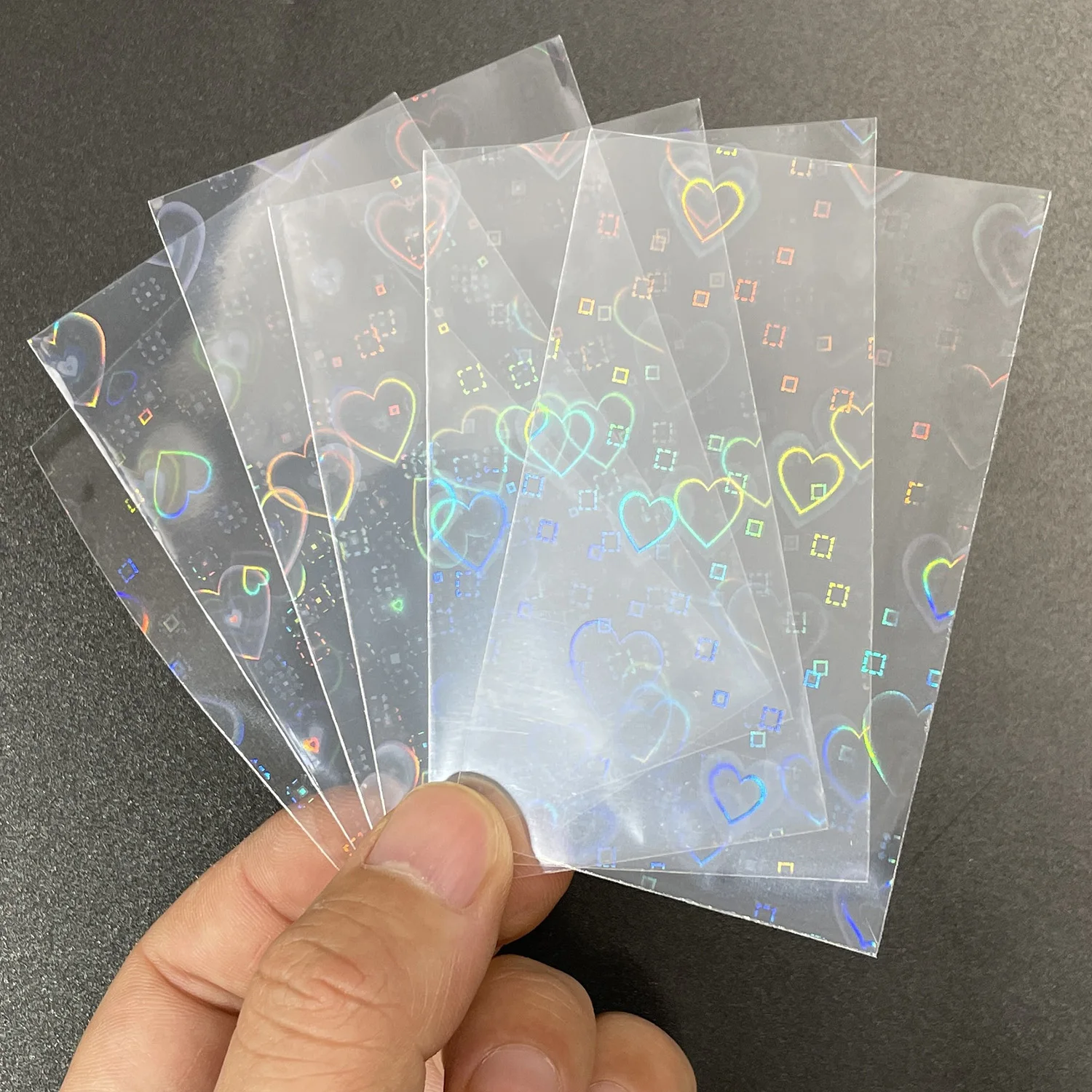 100 PCS Super Cute Holographic Photo Cards Foil Shinny Laser Heart Shaped Holo Flash Kpop Spark Photocards Protectors 56x88mm