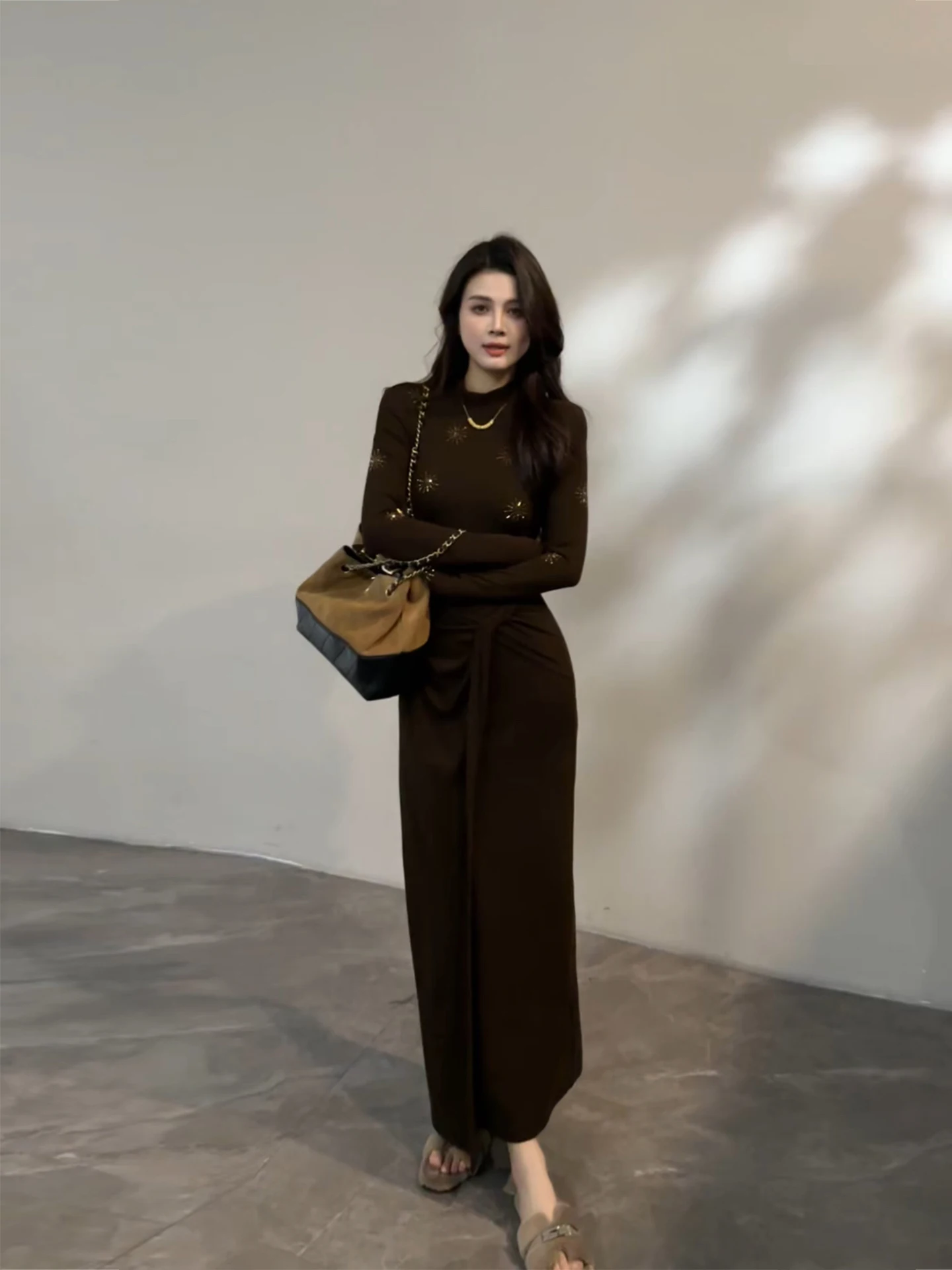 

Модное женское платье с длинными рукавами, украшенное стразами, с завышенной талией, в винтажном стиле, прямого кроя, для повседневной носки