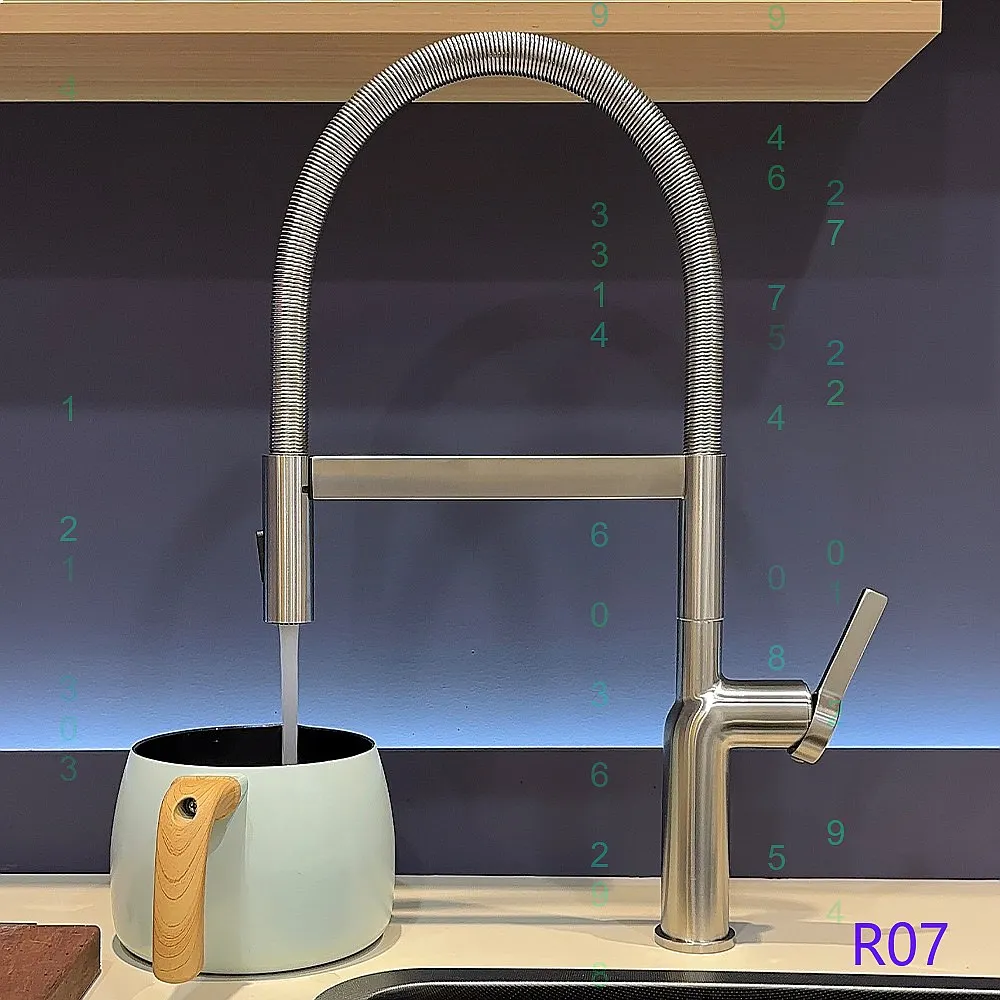 Brass Kitchen Faucet with Pull Down Sprayer 360 Rotating Hot Cold