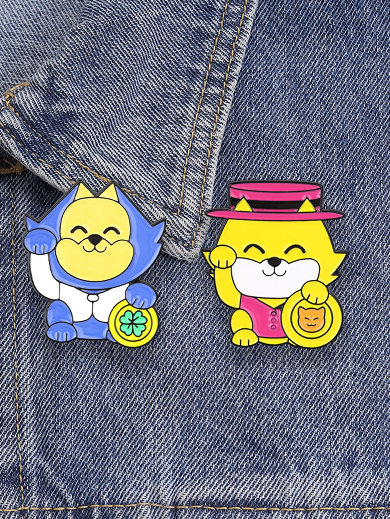 2 Cartoon-Katzen-Emaille-Broschen, niedliche Metall-Abzeichen-Accessoires, können an Kleidung, Rucksäcken, Hüten als Dekorationen befestigt werden und können als Paar für Paare/beste Freunde getragen werden. – Detail 5