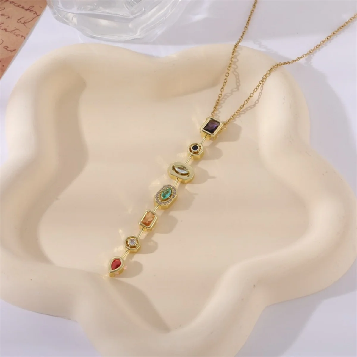 Buntes Zirkon-Schmuckset mit geometrischen Verbindungsstücken, Quastenanhänger, Halskette, Ohrringen und Armband für Damen und Herren, luxuriöses Edelstahl-Schmuckset – Detail 18