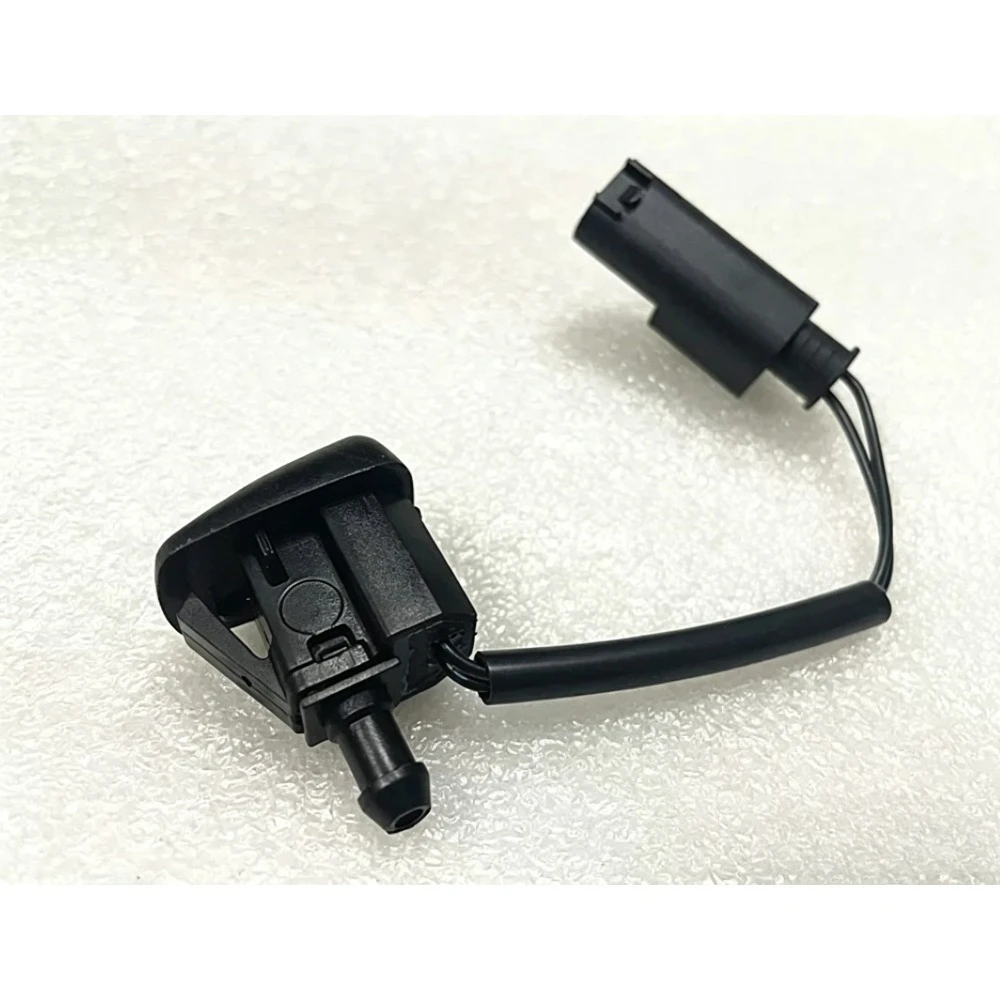

Brand New Genuine Car Front Windshield Washer Nozzle Engine Hood Wiper Spray for BMW 5 Series E60 520 523 525 528 530 2004-2010