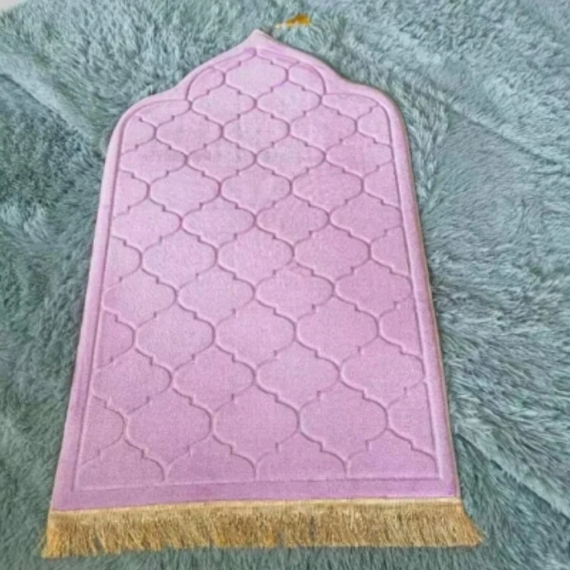 Flannel Prayer Mat for Muslim Ramadan Thick Printing Carpet Worship Kneel Embossing Floor Carpet Non-slip Soft Travel Prayer Rug