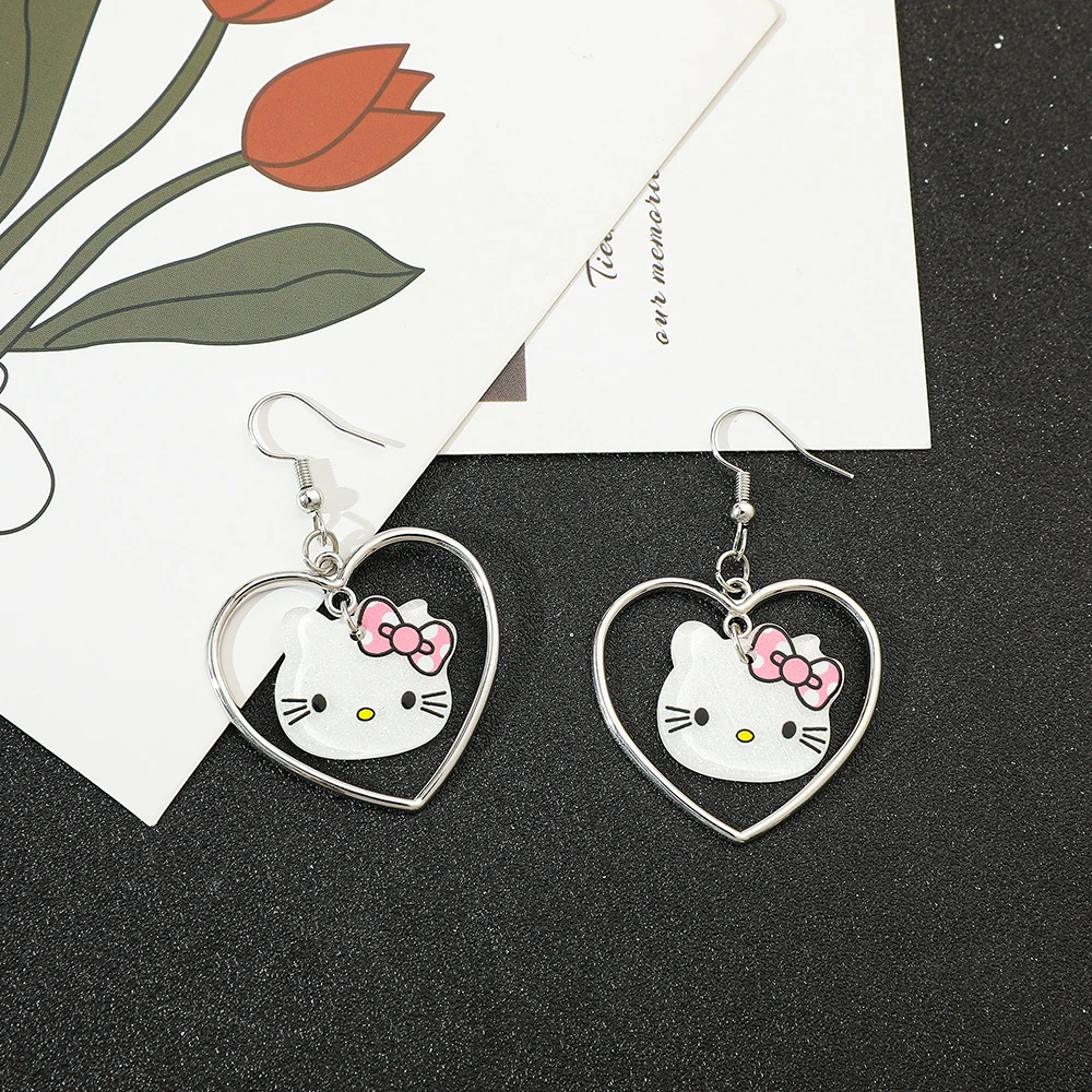 Hello Kitty anting-anting Hati kreatif, anting-anting gaya lucu, anting-anting kreatif, hadiah teman baik, anting-anting manis