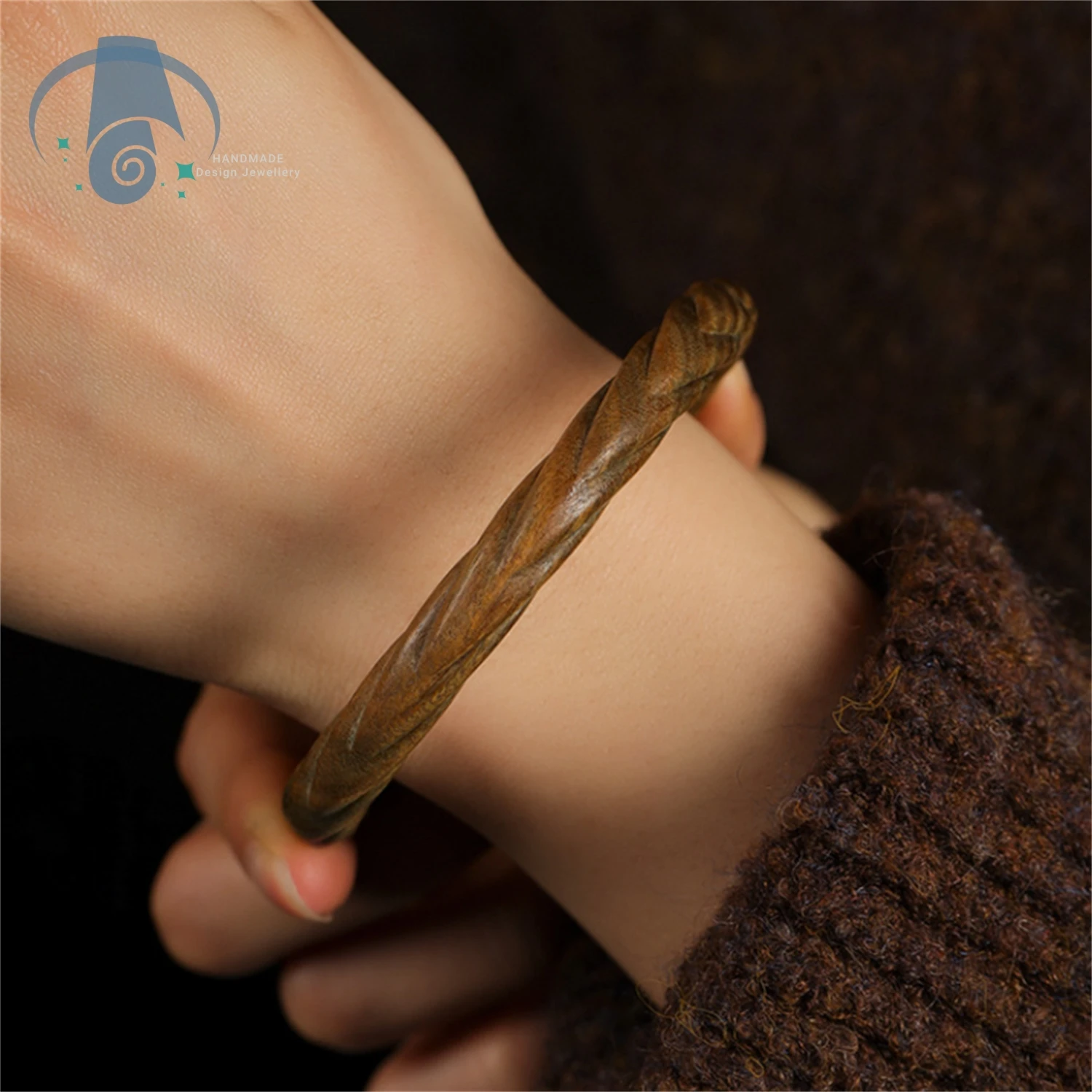 rosewood-sandalwood-bangle-bracelet-for-women-vintage-retro-ethnic-handmade-natural-wooden-jewelry-elegant-classic-daily-wear