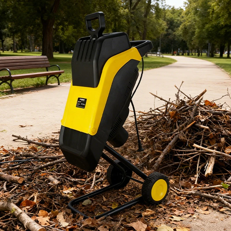 Electric Wood Chipper 220V Large Capacity Powerful Garden Branch Crusher Small Industrial Home Use Wood Shredder Machine