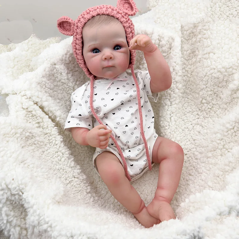 

45cm Silicone Body Reborn Baby Doll Bettie Newborn Lifelike Cuddly Baby Multiple Layers Painting 3D Skin with Hand Draw Hair