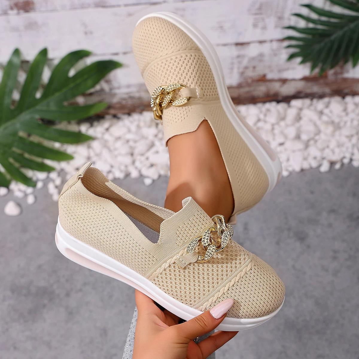 

Summer Women Sneakers Spring Fashion Women Casual Shoes Sports Knitting Sneakers Flat Hollow Out Chain Plus Size Shoes Women