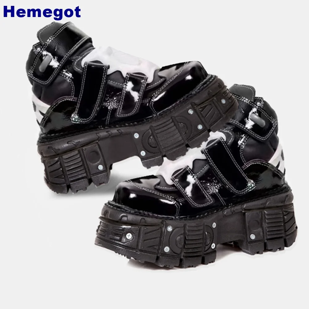 Buty z okrągłym noskiem Retro Punk Rock 2024 New Thick Sole Street Style Metal Rivet Hook & Loop Pumps Moda Damskie buty motocyklowe
