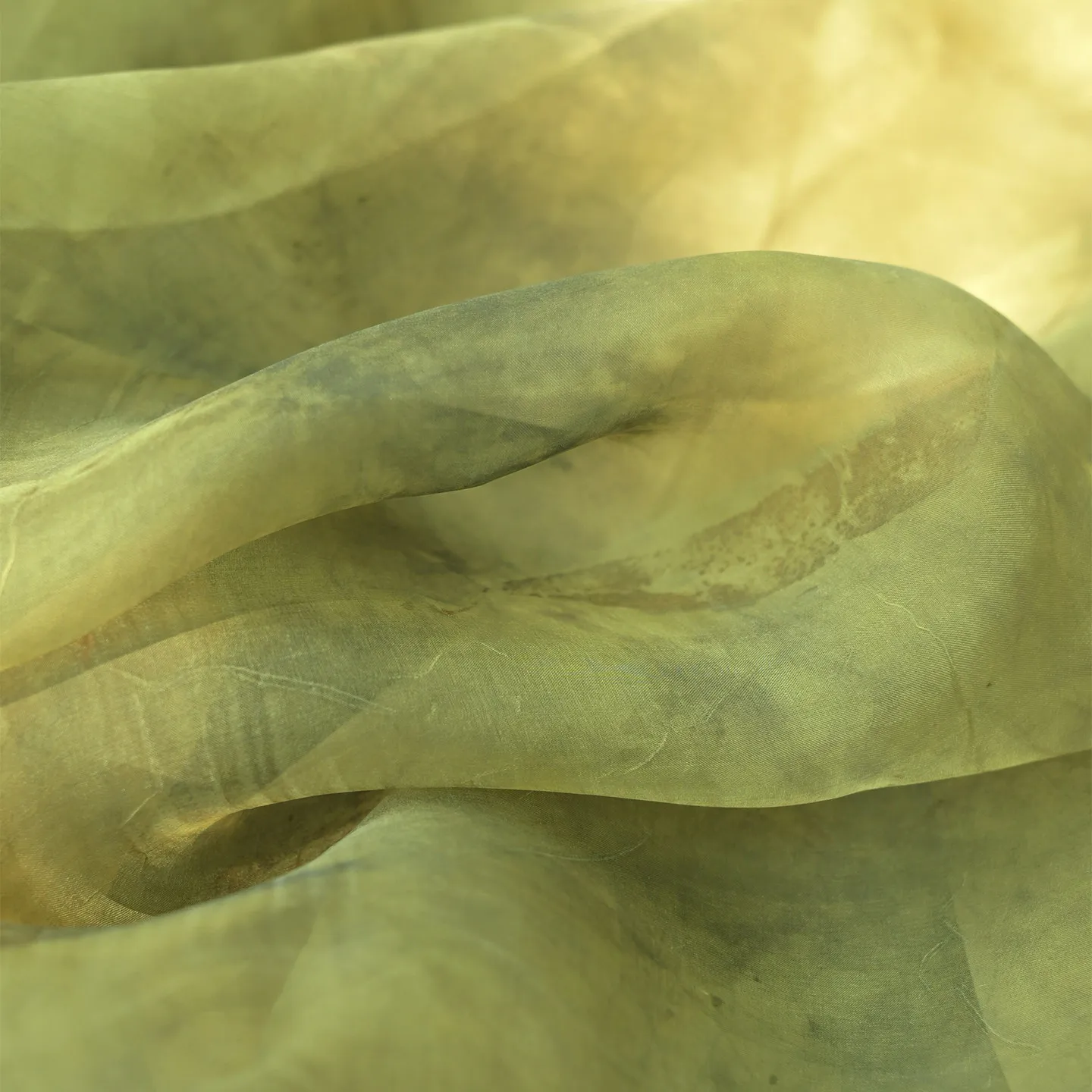 Handmade Grass and Wood Dyed Silk Organza New Chinese Style Spring and Summer Designer Surface Fabric