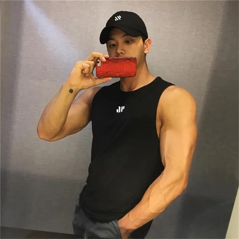 2025 men's fitness vest mens fitness sleeveless shirt mesh breathable sports vest underwear gym running casual quick drying vest