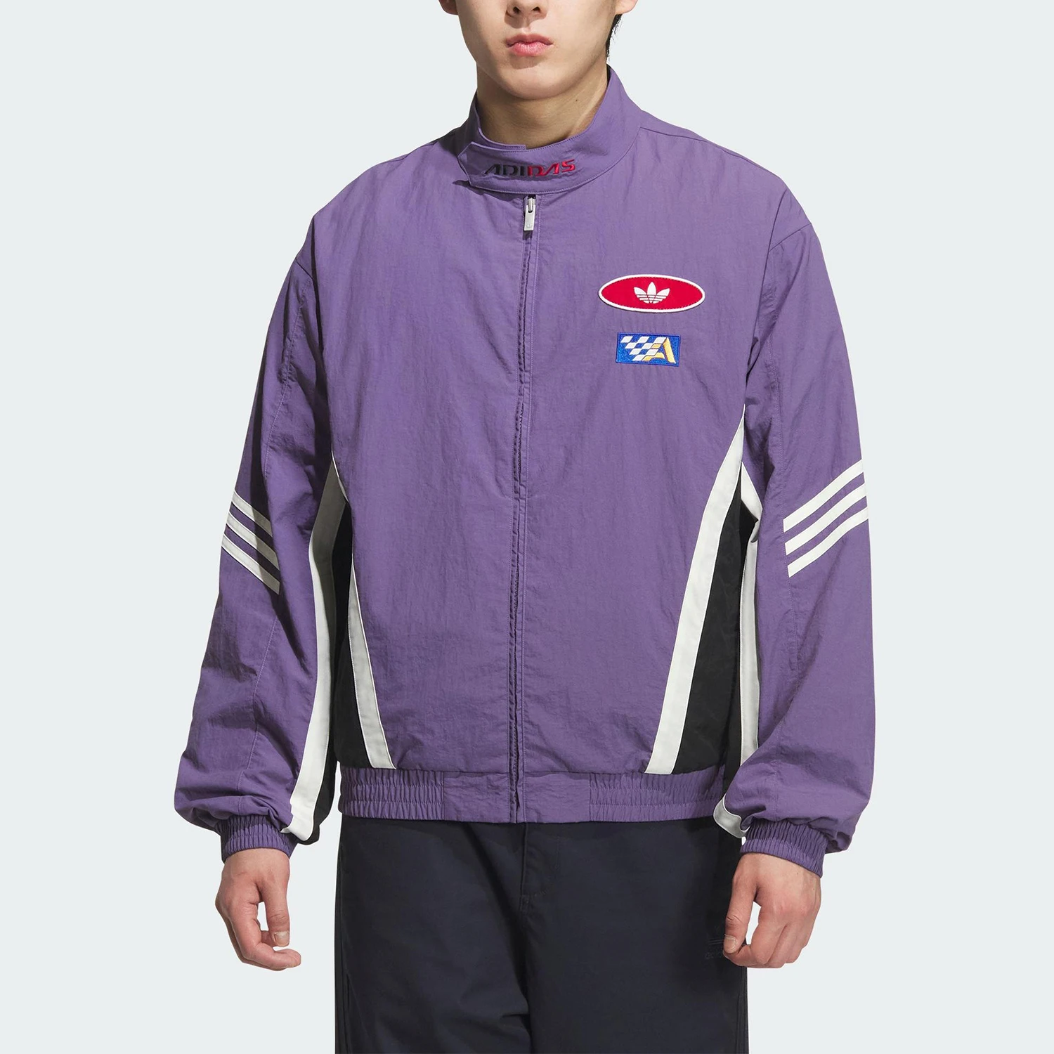 

Мужская спортивная куртка Adidas Originals Trefoil Relaxed Woven Patchwork KH1202