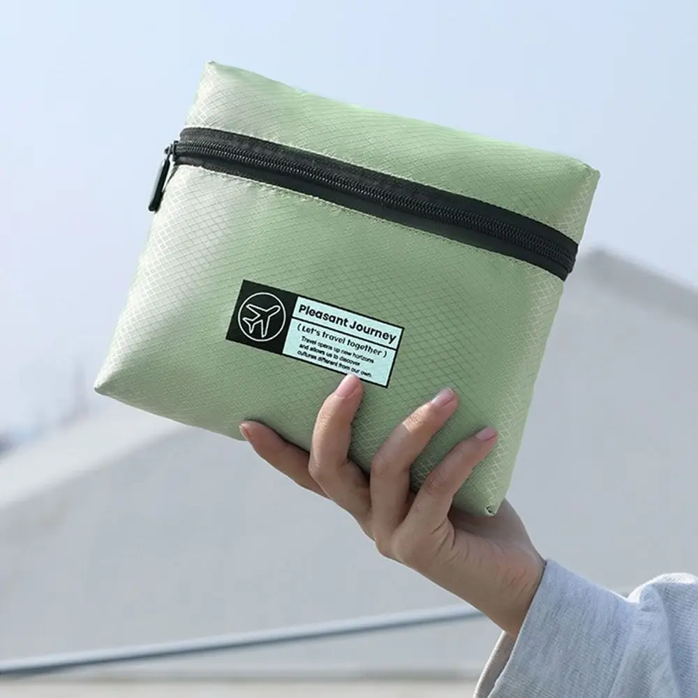 

Lightweight Foldable Backpack Large Capacity Expandable Hiking Climbing Backpack Waterproof With Zipper Student School Bag