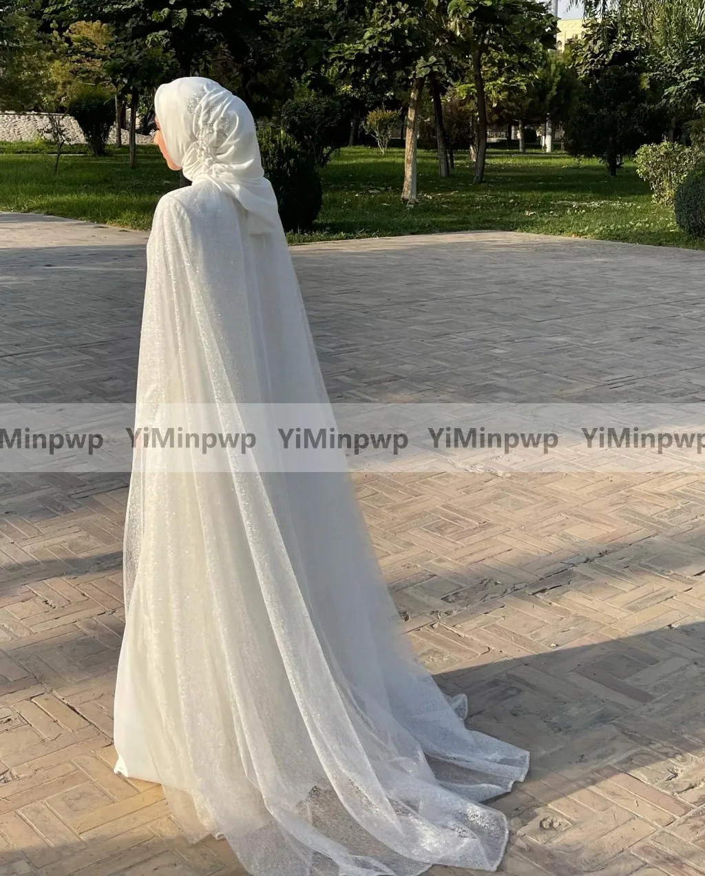 Elegant Muslim Wedding Dresses with Cape High Neck Long Sleeves Sequined Appliques Hijab Bride Bridal Gowns Customized