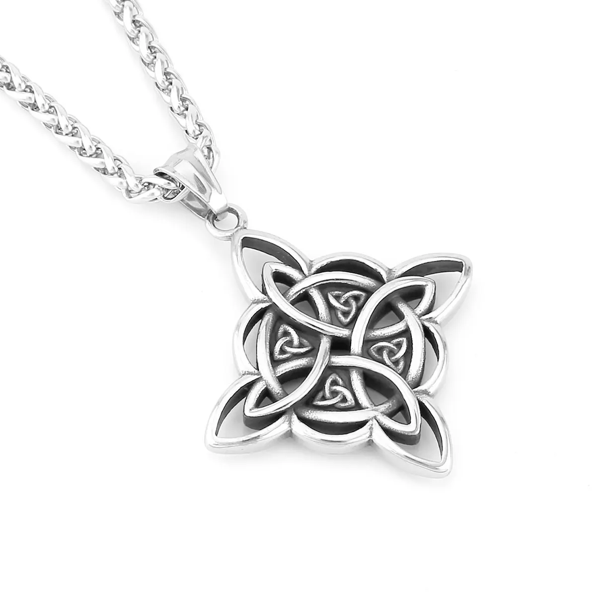 Vintage Irish Celtic Knot Necklace Viking Jewelry Amulet Pendant Fashion Stainless Steel Jewelry Gifts Wholesale for Men Women