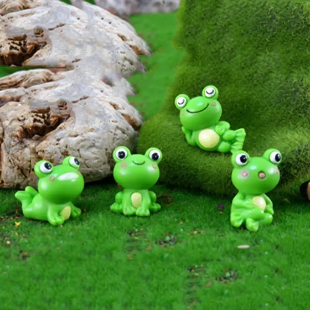 Resin Frog Miniature Car Ornaments Miniatures Animal Frog Resin Cute Frog Action Figure DIY Crafts Mini Frog Car Decoration