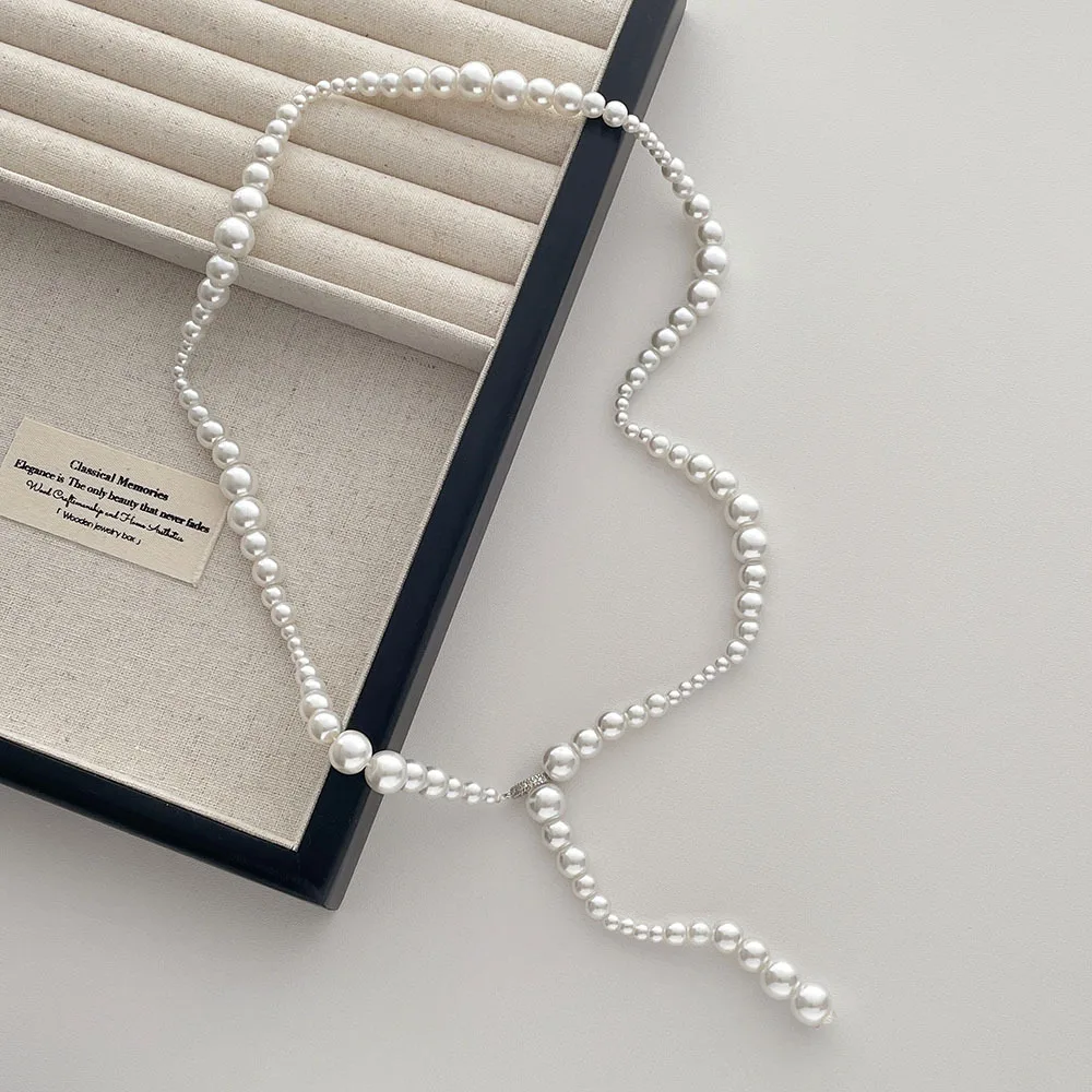 

Elegant White Long Pearl Pendant Necklace for Womne Gradient Size Pearl Sweater Necklace Luxury Jewelry Gift Accessories