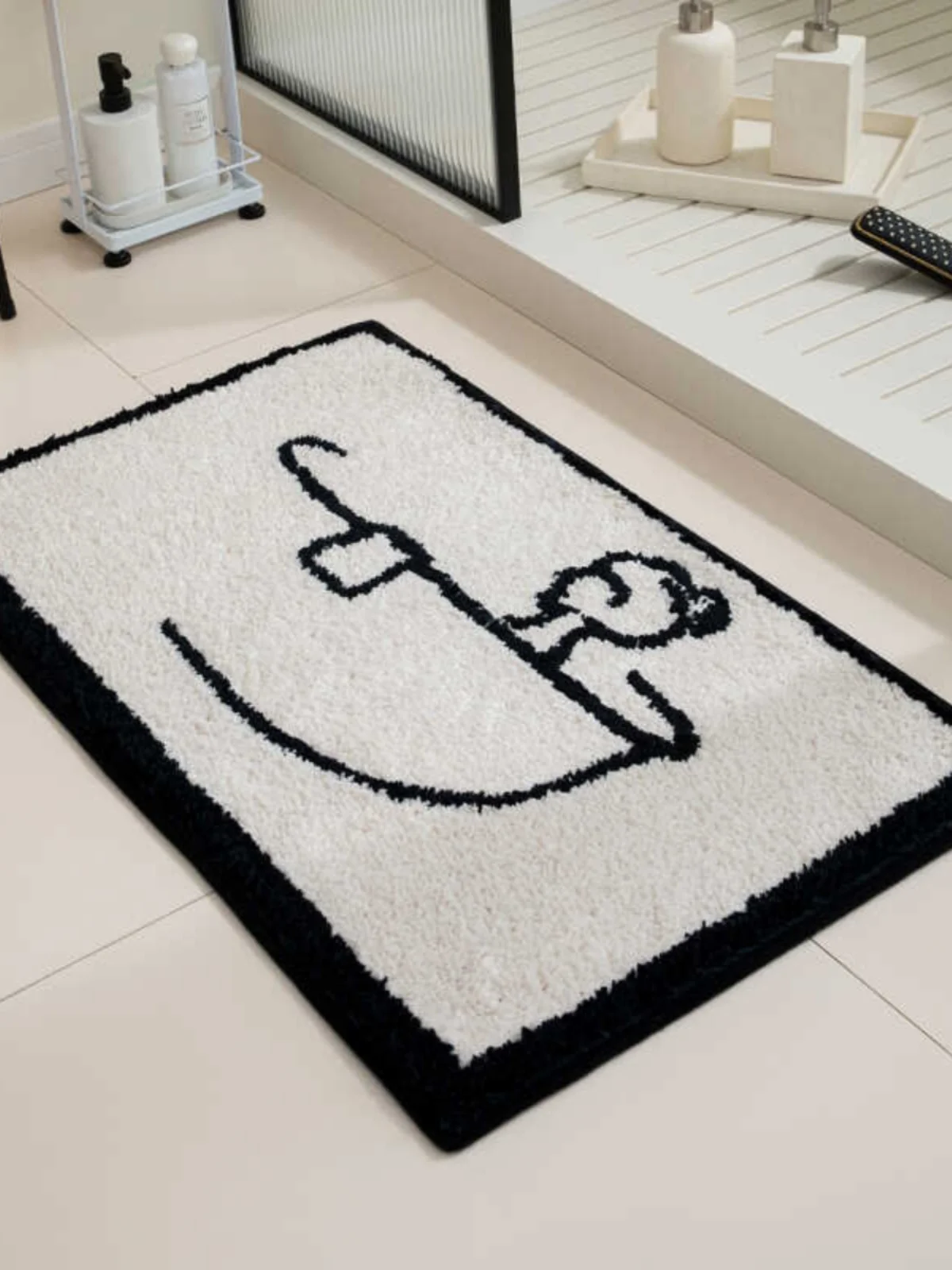 Bathroom floor mat, water-absorbing non-slip foot mat at the door of the bathroom, household toilet, bathroom carpet