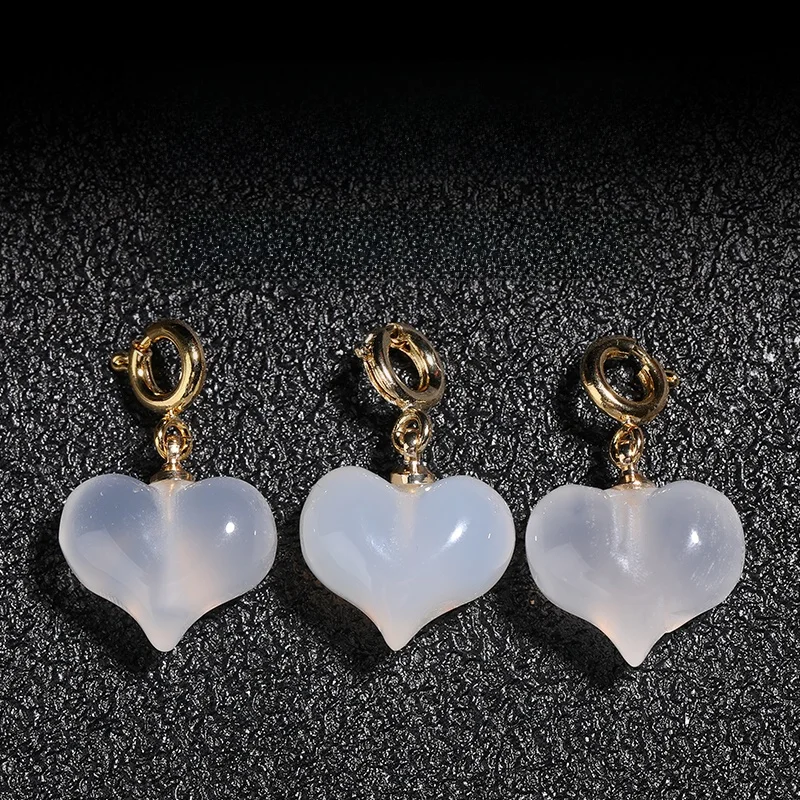 pingente-de-coracao-de-Agata-branca-natural-com-efeito-lychee-frost-acessorios-diy-para-pulseiras-e-colares-berloques-joia