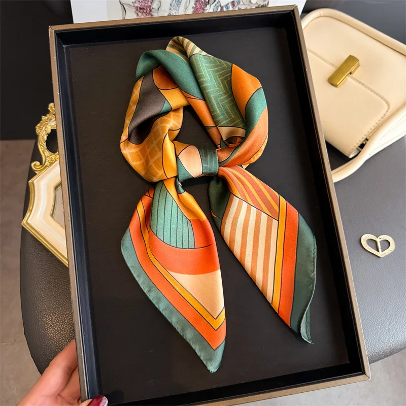 Bufandas cuadradas de seda con estampado geométrico para mujer, corbatas decorativas para el cuello, pañuelo de 70x70cm, Hijab de verano para mujer, pañuelo para el cuello, novedad de 2026