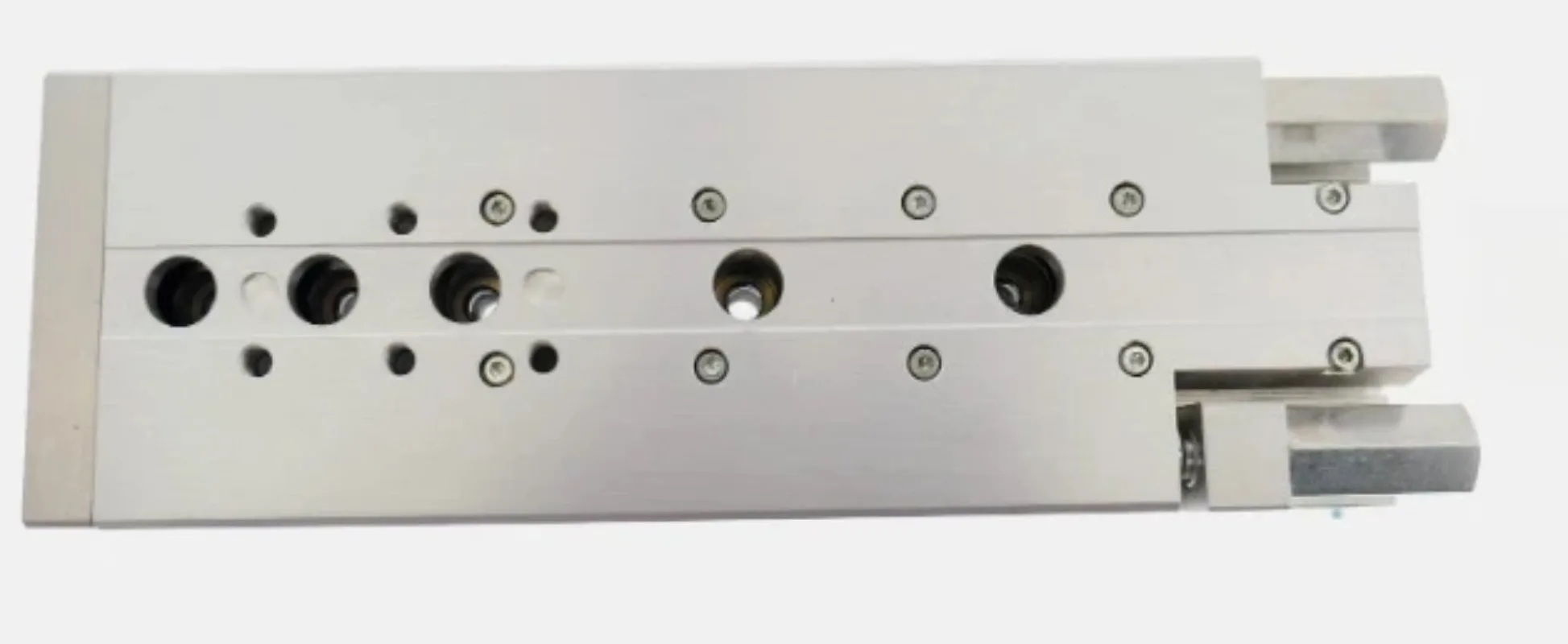 Brand New SLT-16-100-P-A Plain Cylinder Is In Stock With 1Pcs Fast Transport