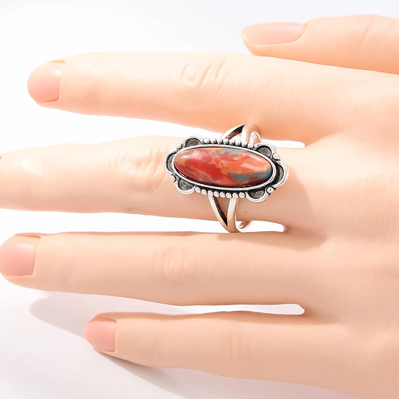 Vintage-Ring für Damen mit eingelegtem roten Stein, ethnische Silberfarbe, handgeschnitzt, für den täglichen Gebrauch, Partyschmuck, Jubiläumsgeschenk – Detail 4