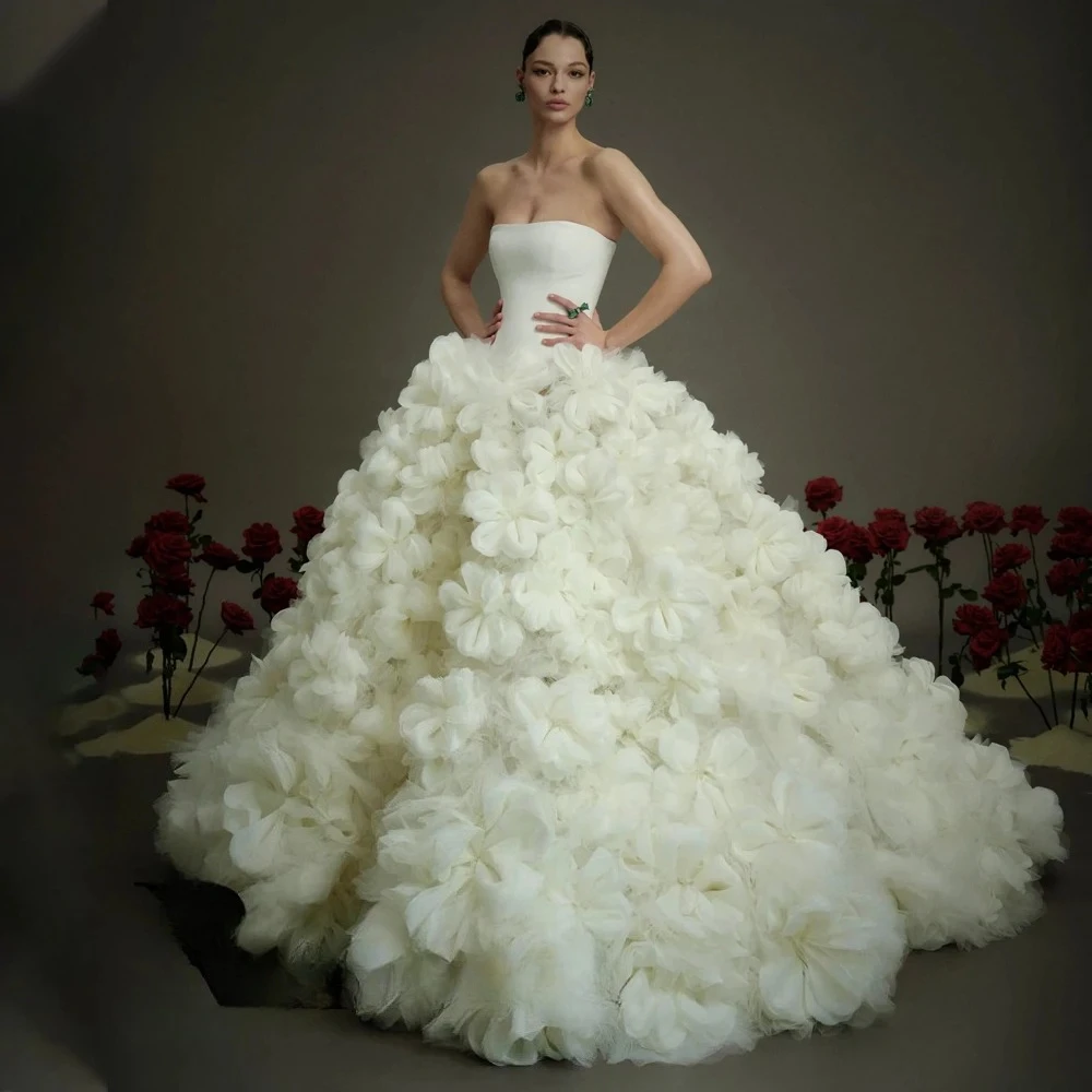 Customized Graceful Exquisite  Trendy Strapless Wedding Dresses3D Flowers A-line Satin Sleeveless Floor-length Bridal Gowns
