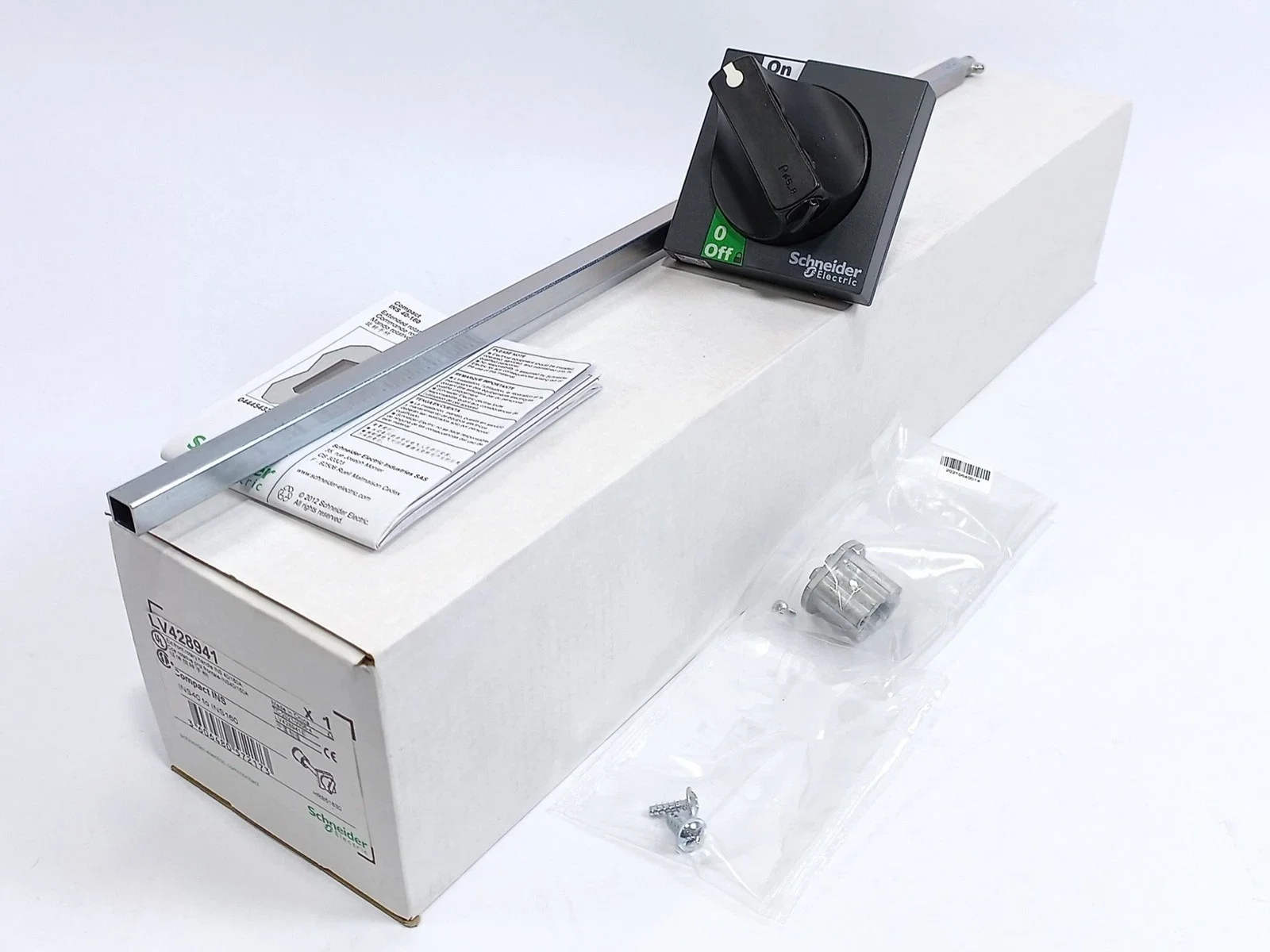 

LV428941 extended rotary handle for front control, Compact INS40 to INS160, IP55, IK08, black handle