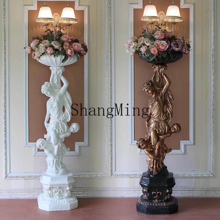 

CL Home Furnishings Living Room Floor Decorations TV Cabinet Staircase Corridor Figure Sculpture Crafts