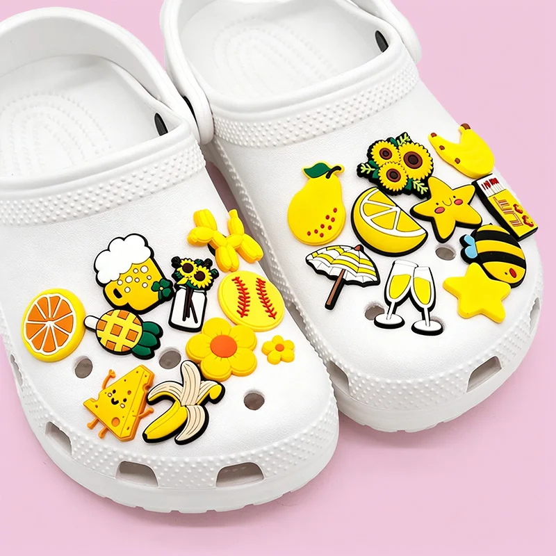 1/25 Stück gelbe Schuhanhänger, Blumen, Früchte, Stern-Schuhdekorationen, Bananen-, Birnen-, Chrysanthemen-Pins für Frauen und Mädchen, gelbe Pins – Detail 3