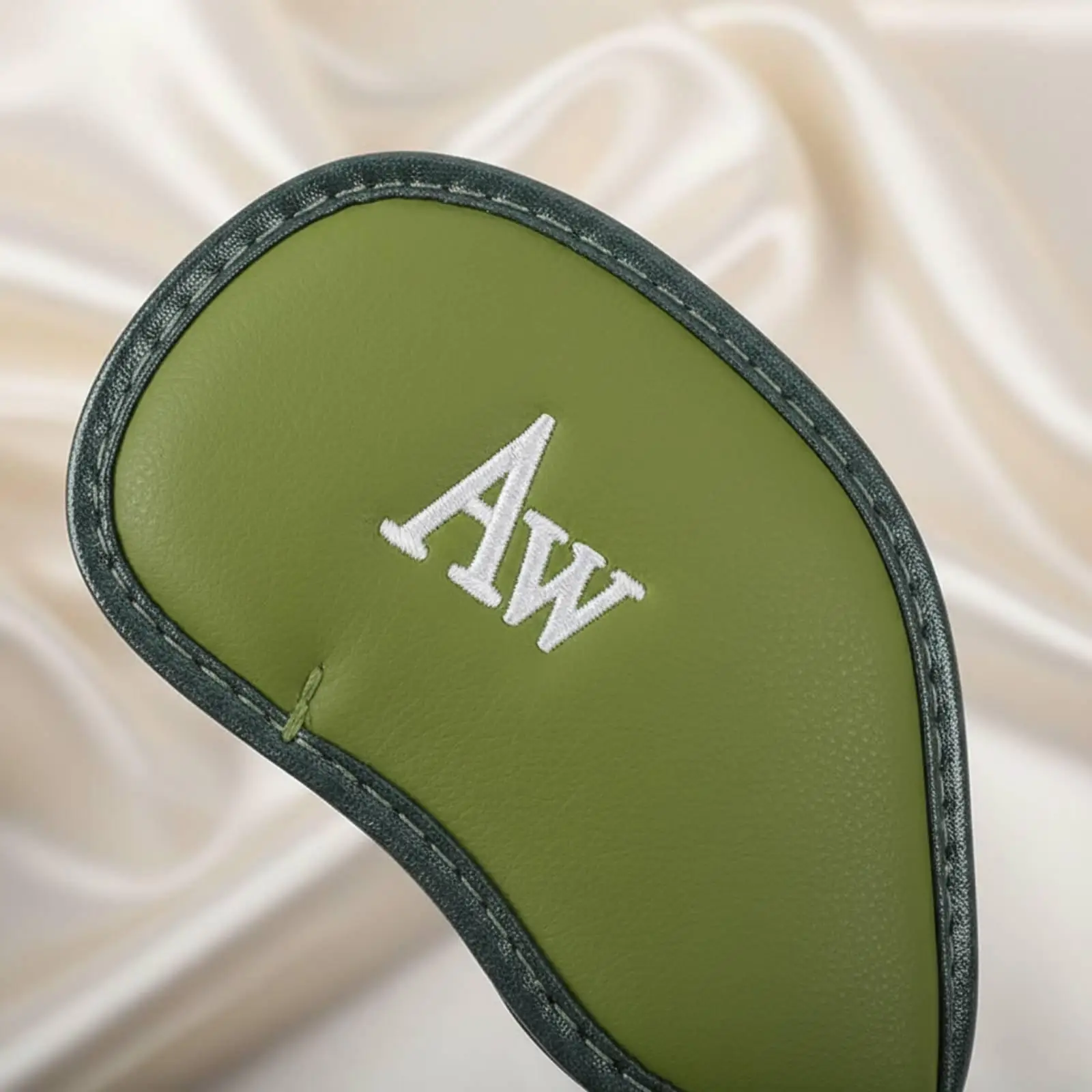Stylish Reptile Pattern Golf Headcover Set for Irons with Magnetic Keeper for Secure Fit on Clubs
